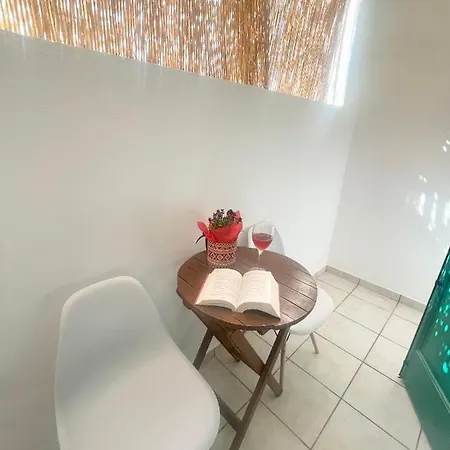 Gem Downtown Apartman
